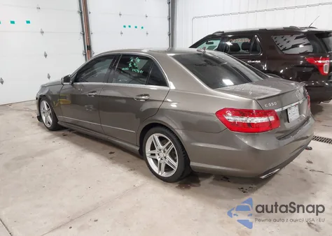 2013 Mercedes-Benz E 350 4Matic z USA, uszkodzony, nr VIN WDDHF8JB2DA738999